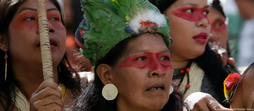 Mujeres Amazónicas le dicen a Noboa ¡Nosotras no estamos en venta, es injusto que los hombres sigan manejando la economía de nuestros territorios!