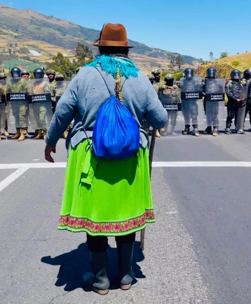 Ecuador: cuarta jornada del Paro Nacional con marchas, represión y un país en estado de excepción